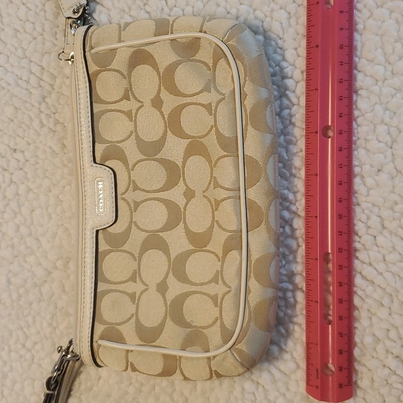 Coach Wristlet - Picture 3 of 10